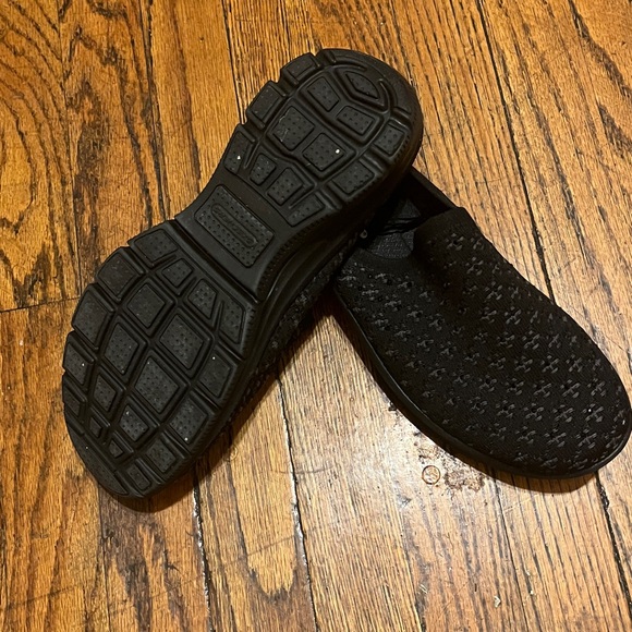 Skechers Black and Gray Slip-On Shoes - Picture 3 of 5